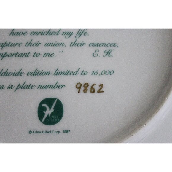 Vintage Edna Hibel Porcelain Collector Plate "Rose" - 1987 Flower Girl Series - Picture 6 of 8